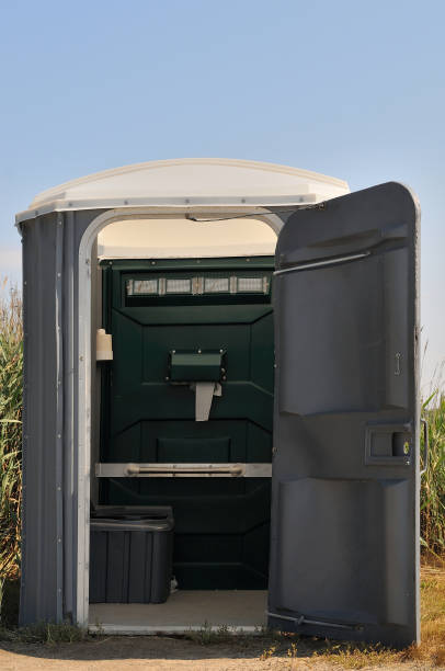 Best Luxury portable toilet rental  in Flint, MI
